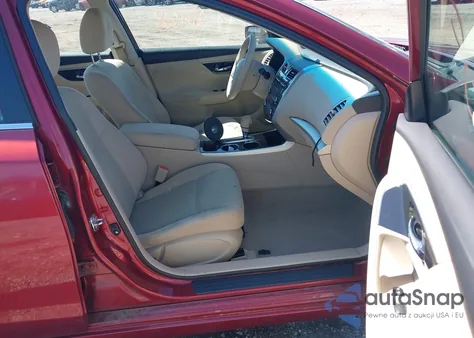 2014 Nissan Altima 2.5 S z USA, uszkodzony, nr VIN 1N4AL3AP2EC147828